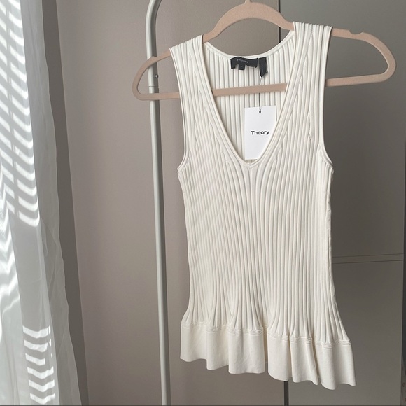 Theory Ribbed Flared Tank Top in White Size M - Picture 8 of 8
